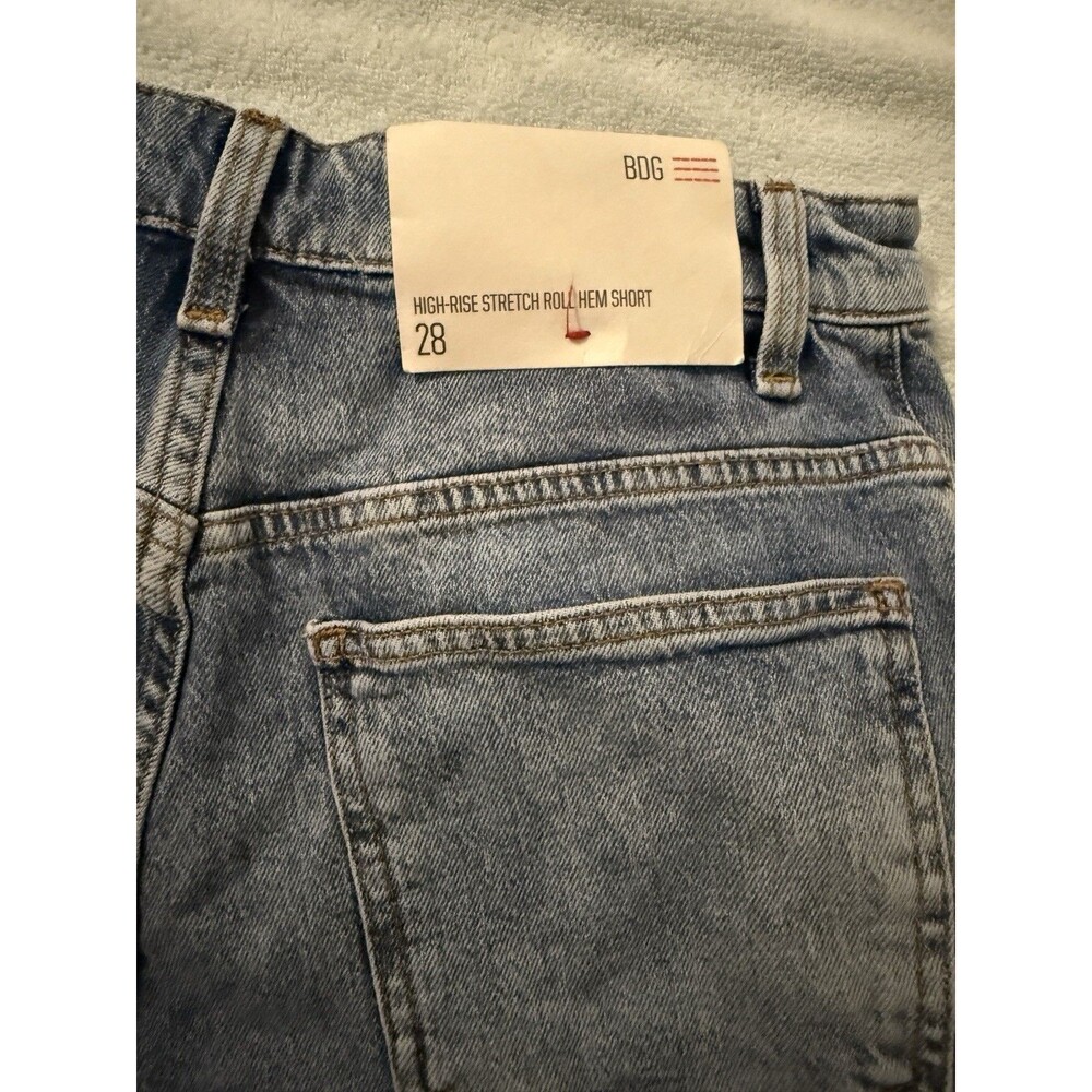 BDG Urban Outfitters High-Rise Stretch Roll Hem Short Size 28 - Picture 5 of 5